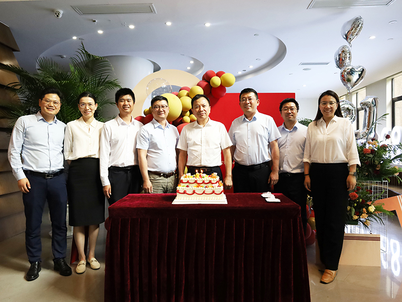 ��ʮһ�� ����δ��ح�ؽ�ɳ�鳡��61665�ɷ�إһ��������������������ƪ